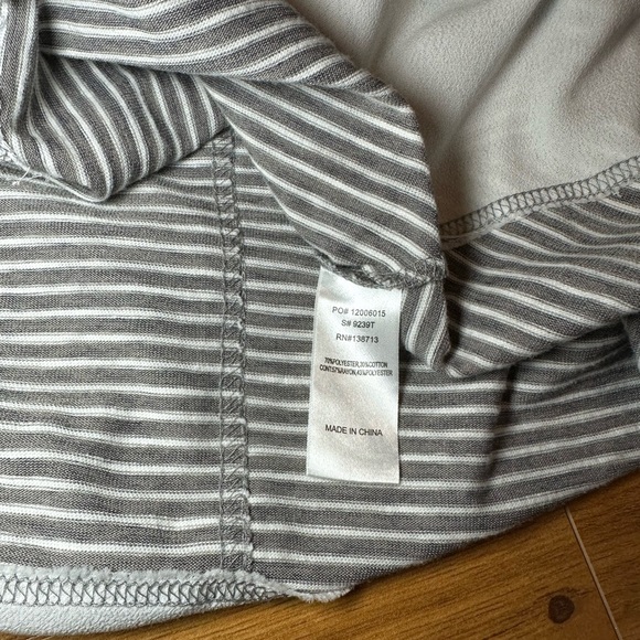 Doe & Rae Gray and White Striped Blouse - Picture 7 of 9